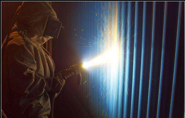 鍋爐內(nèi)壁噴涂鎳基合金涂層